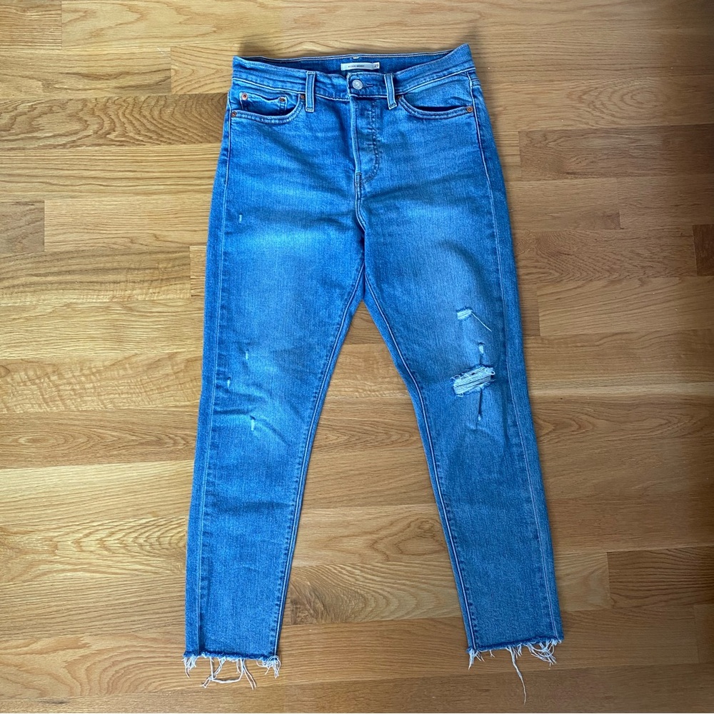 ‼️ Levi’s Wedgie Skinny high rise jeans- medium wash